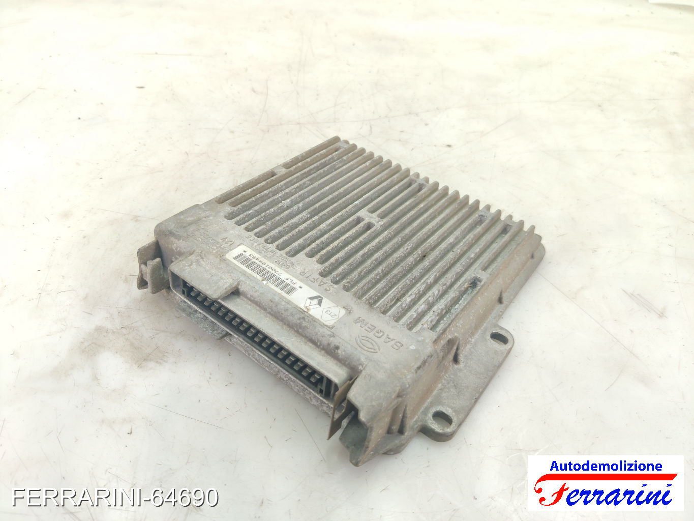 Centralina Motore RENAULT CLIO 1 5/357, B/C57 1.2 1996-1998 7700104483