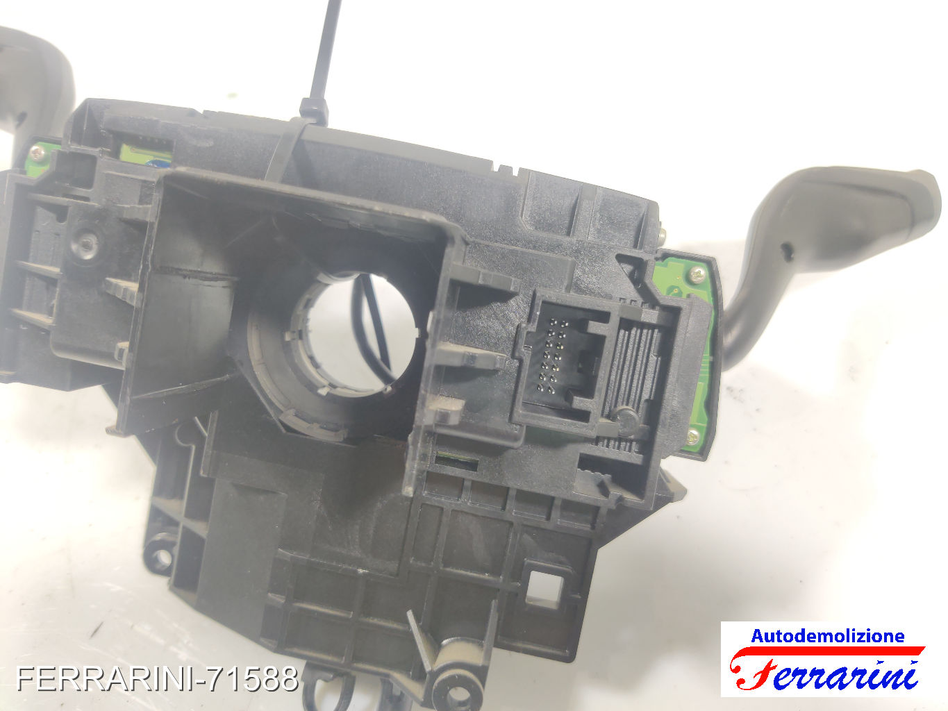 Devioluci FORD FOCUS 3 TURNIER 2010-2023 BV6T13N064AF