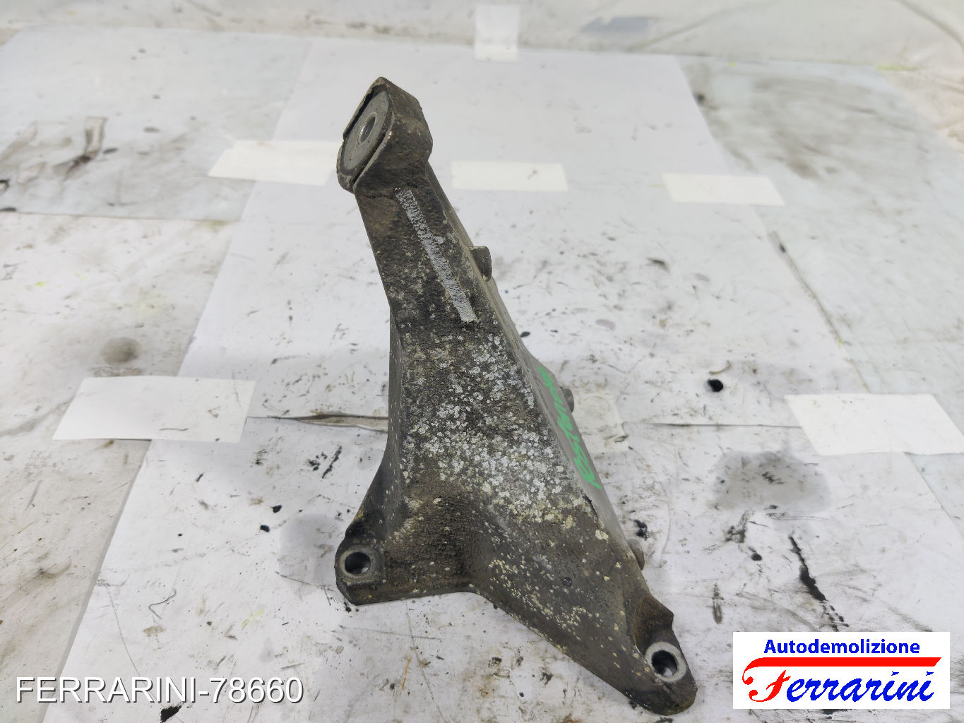 AVB posteriore Supporto Motore VW PASSAT VARIANT 3B6 1.9 TDI 2000-2005