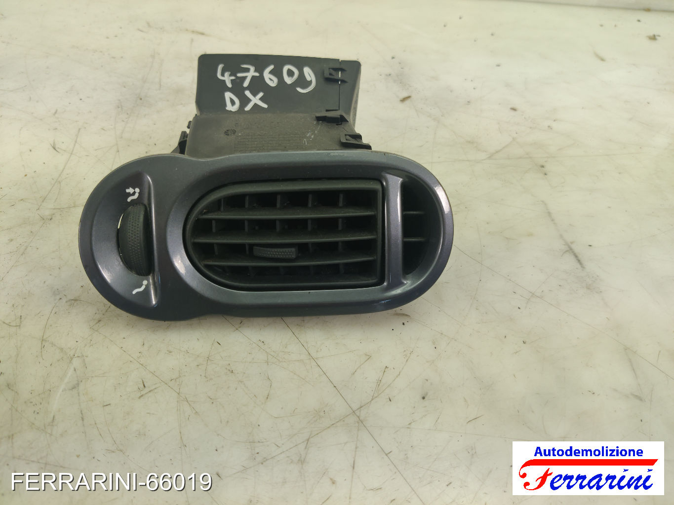 Bocchetta Areazione RENAULT MODUS F/JP0 2010-2023 destra, dx, frontale