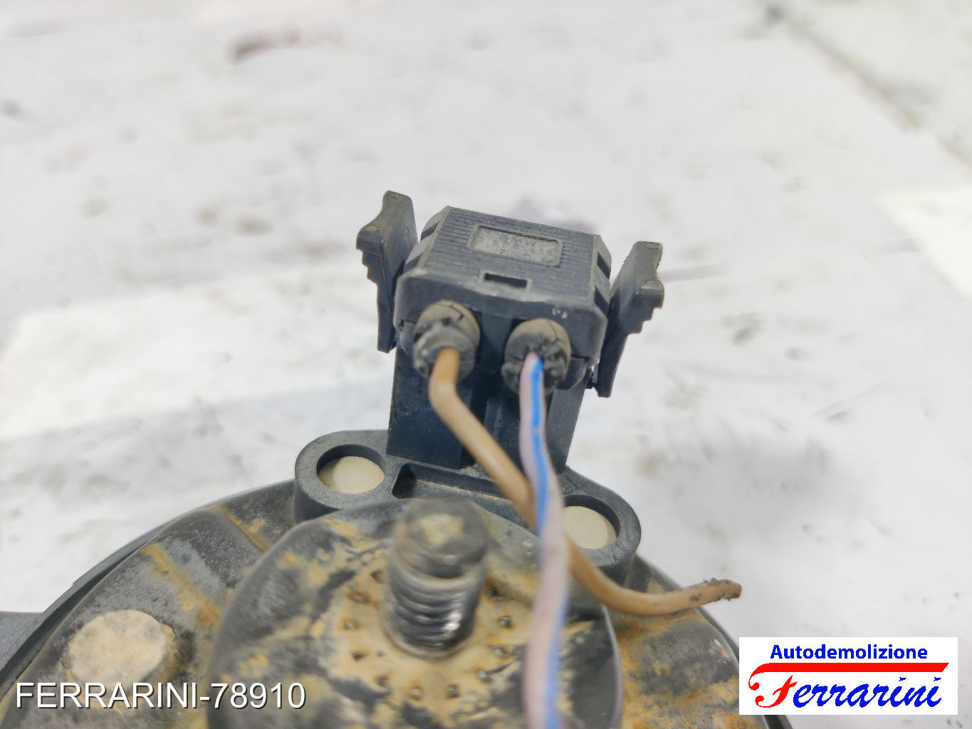 Clacson BMW SERIE 3 E36 1993-1998 61338372738, 00884