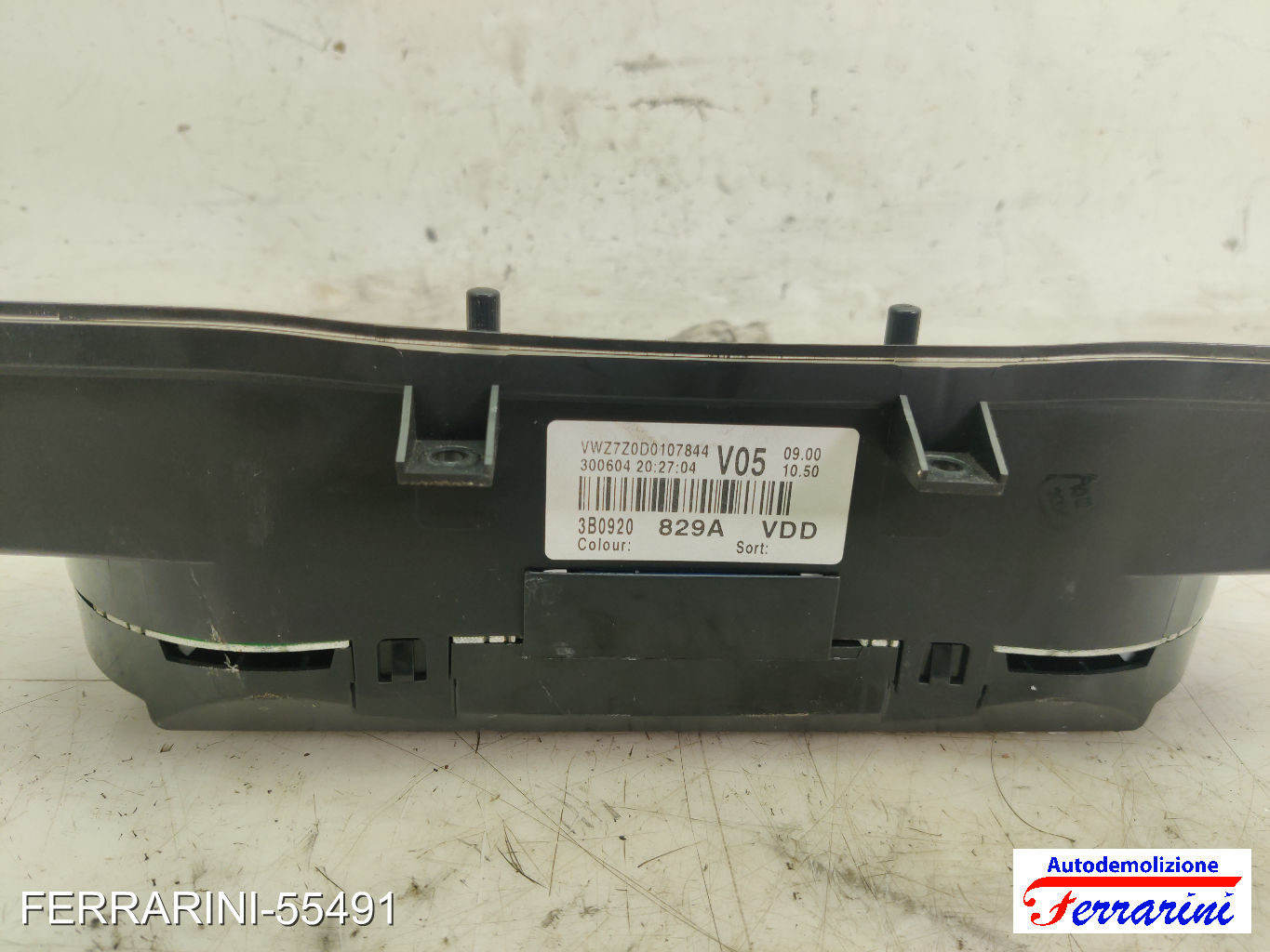 Quadro Contachilometri VW PASSAT VARIANT 3B6 1.9 TDI 2000-2005 3B0920