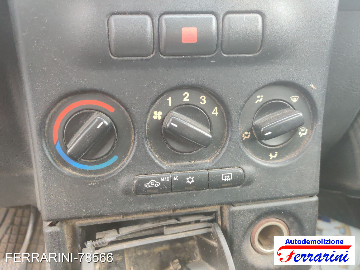 Opel Zafira A 35