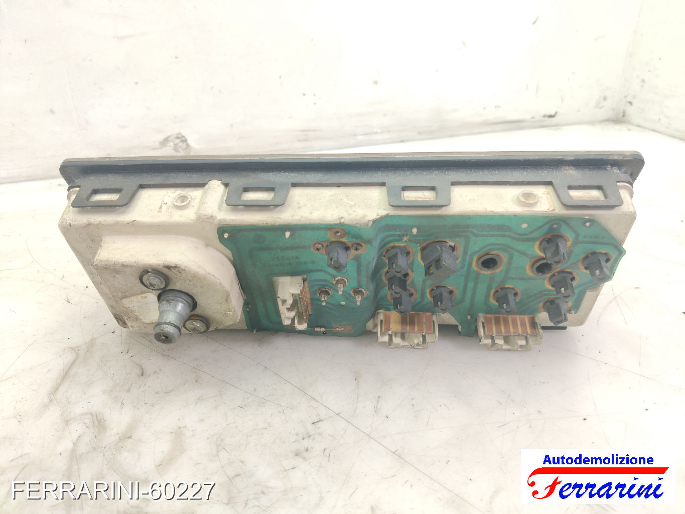 Quadro Contachilometri FIAT PANDA 141 750 1986-2003 7753838, 60424801206 9