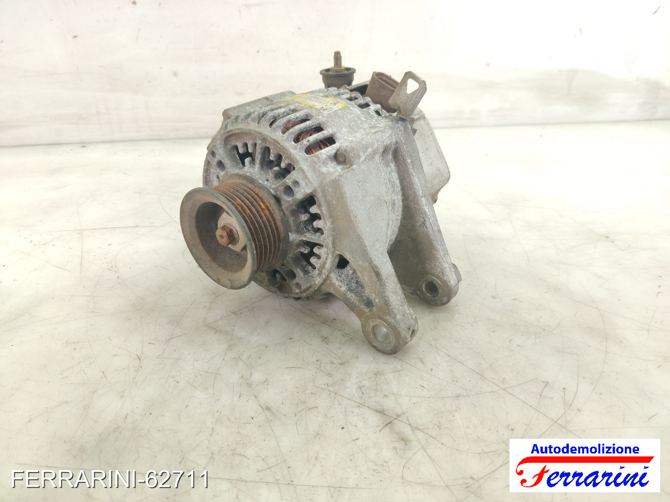 Alternatore TOYOTA COROLLA VERSO E12 1.6 VVT-I 2001-2004 2706022030, 3140080G10