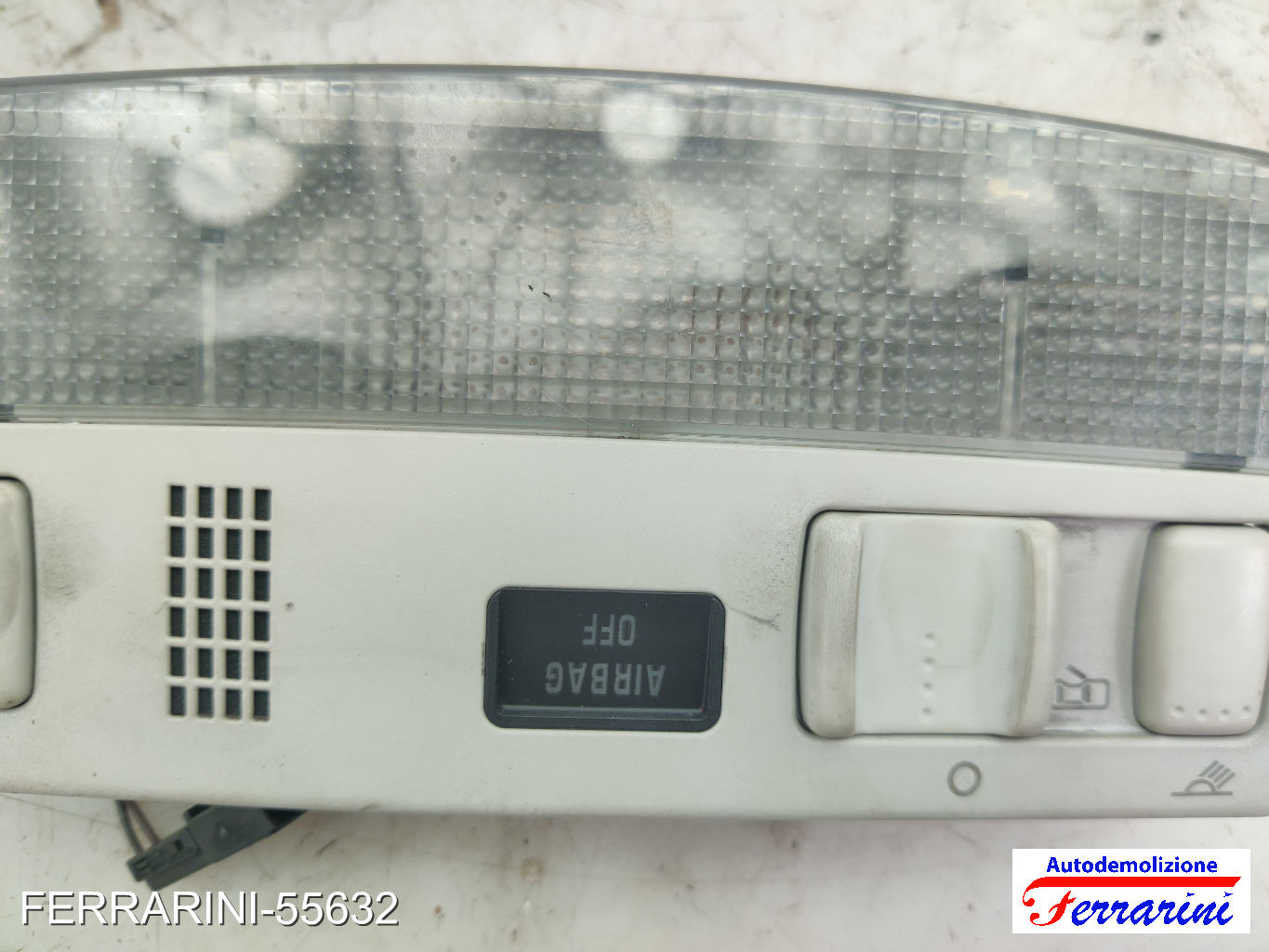 Plafoniera VW PASSAT VARIANT 3B6 2000-2005 anteriore, frontale centrale, ant 14