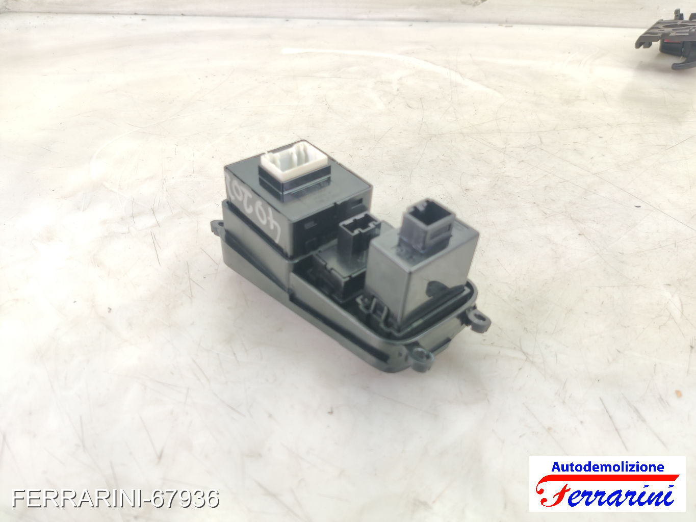 interruttore altezza fari comandi HYUNDAI I10 BA, IA 2013-2023 93700B9000