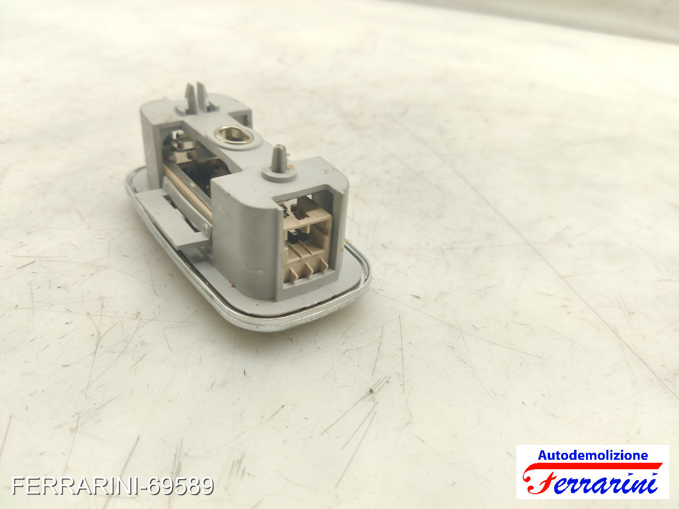 Plafoniera LANCIA DELTA 3 844 2008-2014 anteriore, frontale centrale, ant