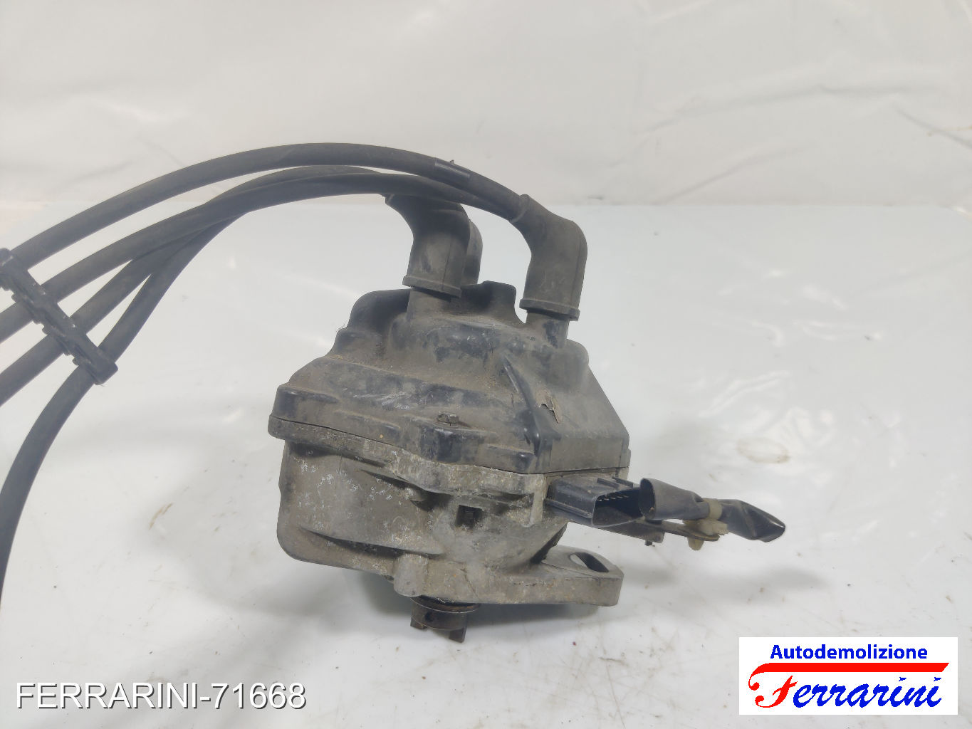 Spinterogeno Distributore NISSAN MICRA 2 K11 1.3I 16V 1992-2000 3310058B10 8