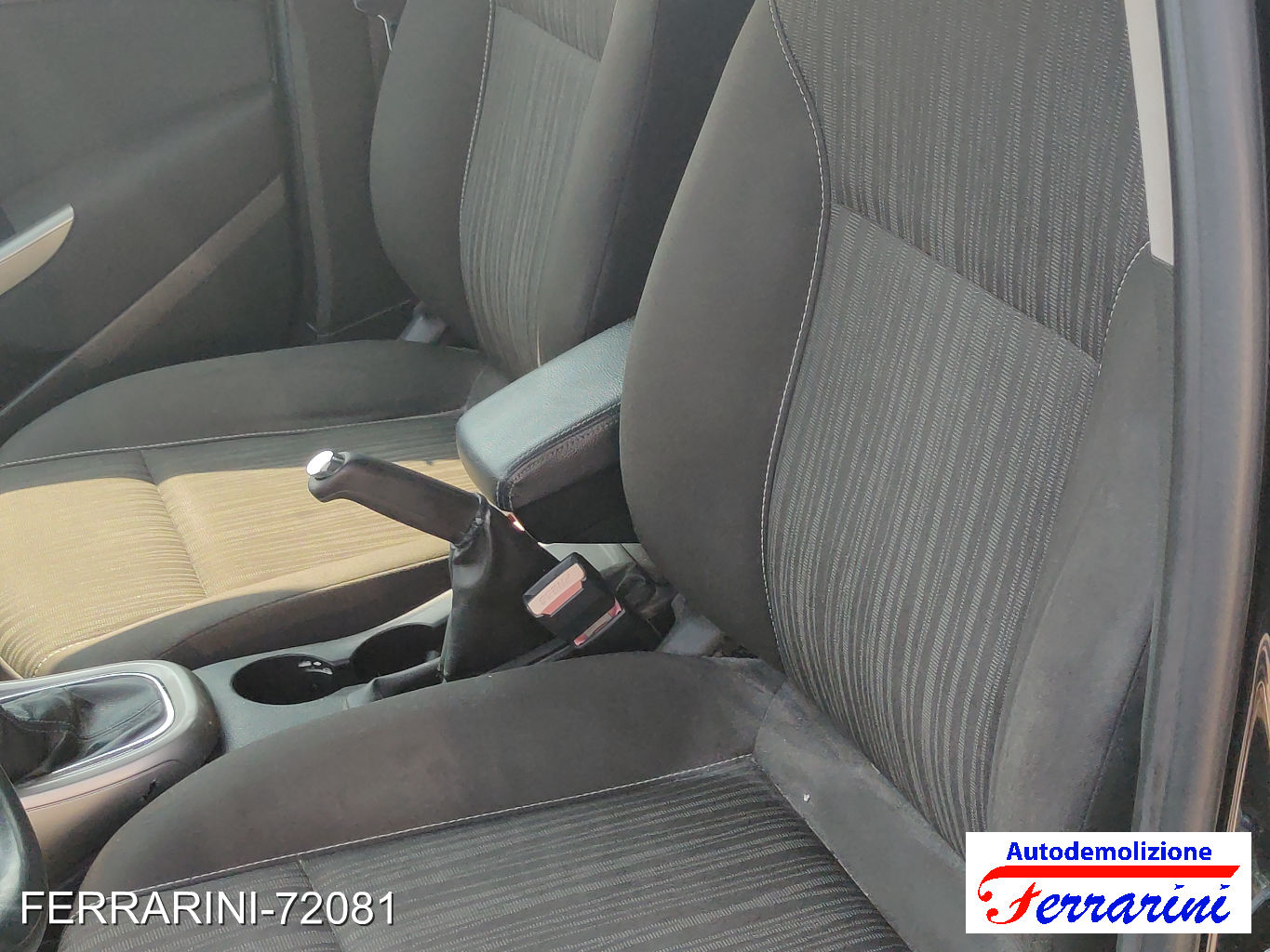 Opel Astra J 43