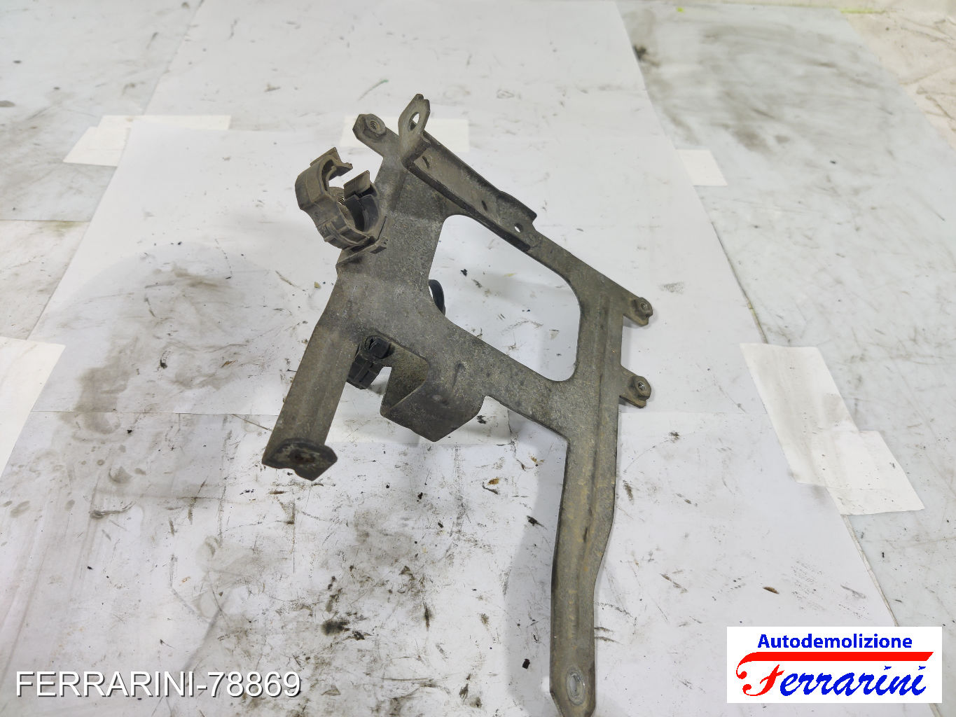 Staffa supporto centralina motore FIAT STILO SW 192 1.9 D MULTIJET 2005-2008