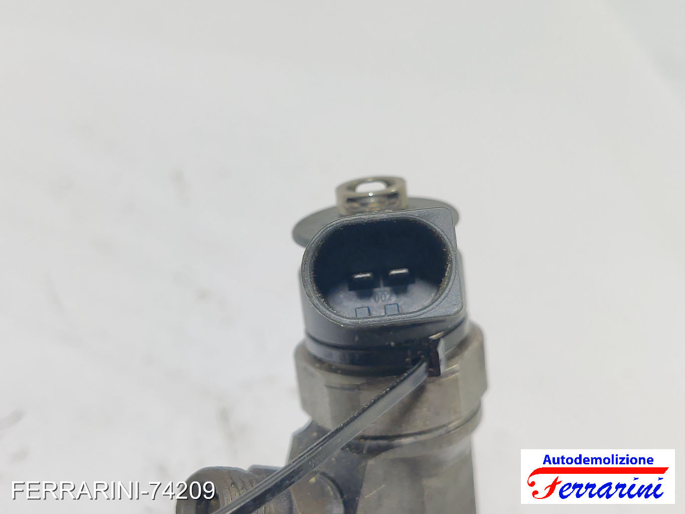 Iniettore BMW 3 TOURING E46 320D 2001-2005 13537794334, 0445110080