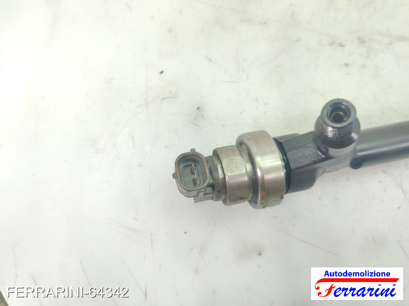 Iniettore OPEL MOKKA MOKKA X J13 1.7 CDTI 2012-2023 55567729, 821005, DCRI300050 9
