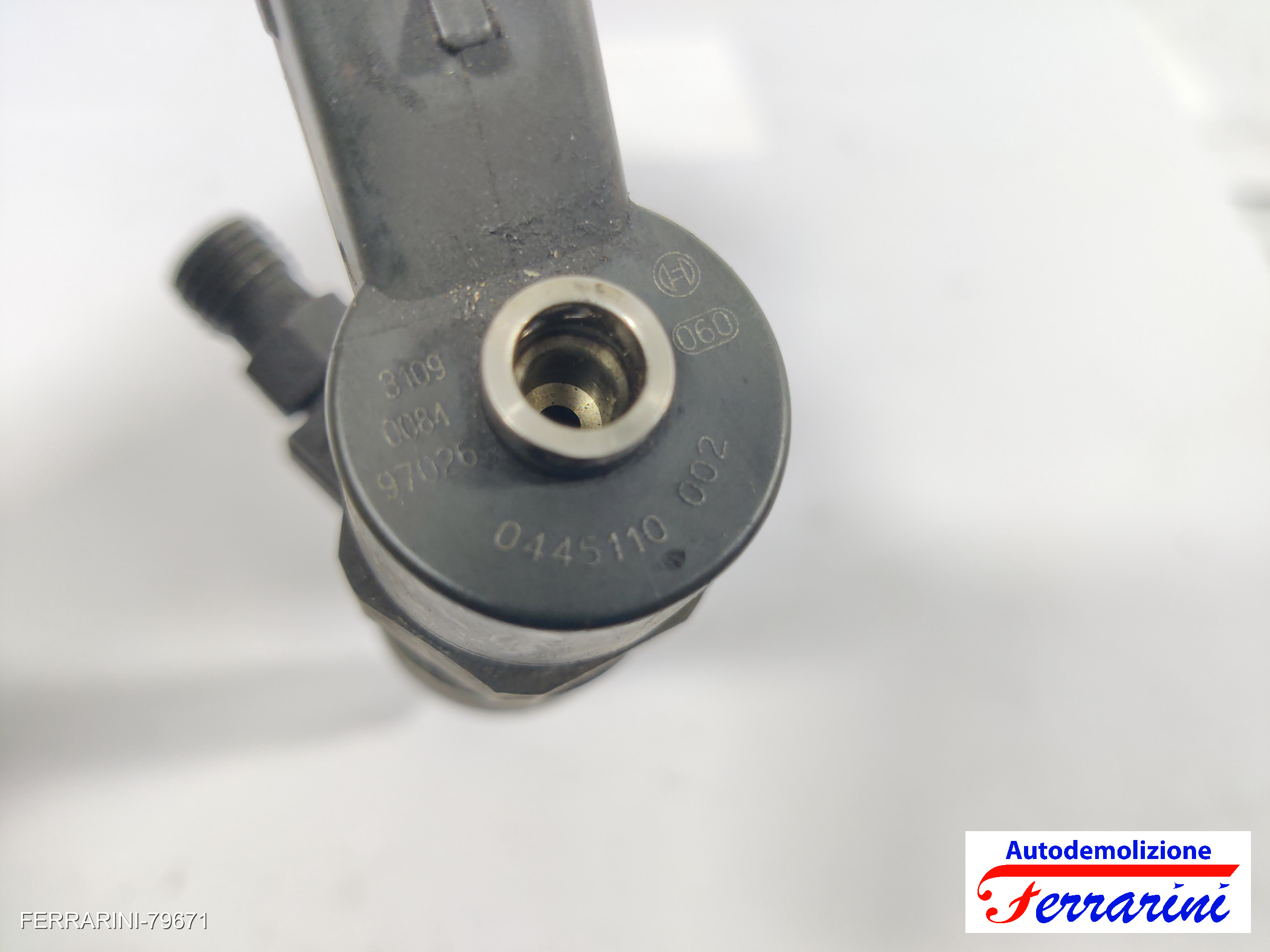 Iniettore FIAT MAREA WEEKEND 185 1.9 JTD 105 1998-2002 46472233, 0445110002