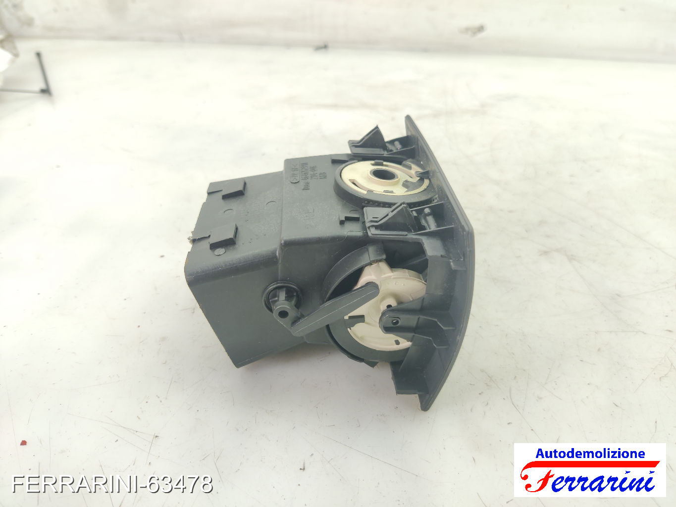 Bocchetta Areazione OPEL MERIVA A X03 2004-2010 sinistra, sx, frontale