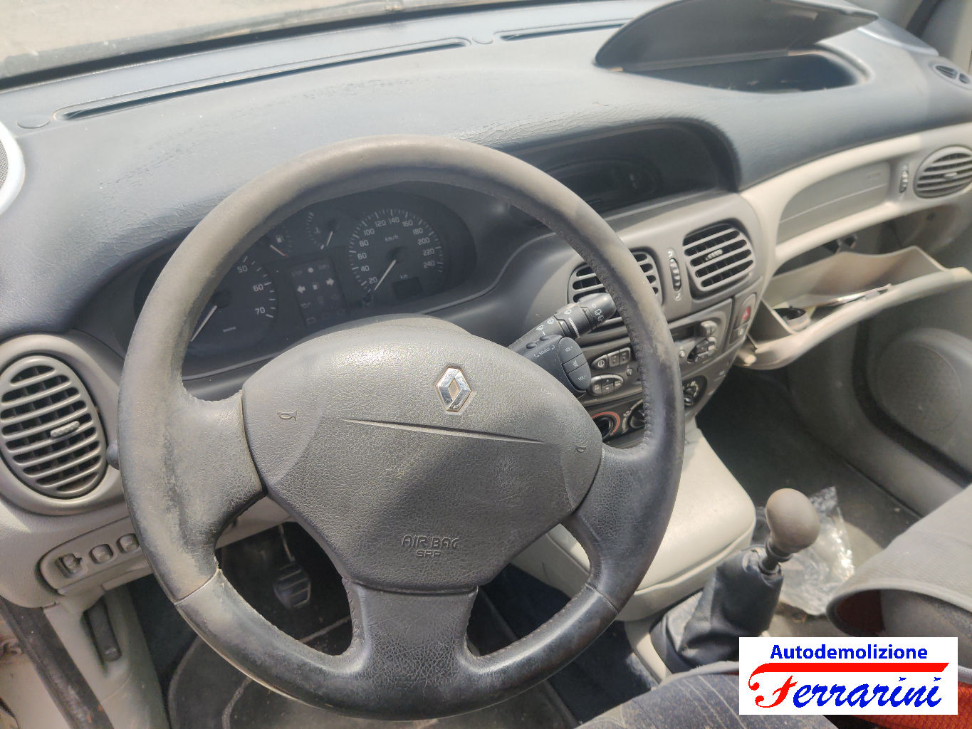 Renault Megane Scenic JA0/1 1.9 DTI 98CV 1997-1999