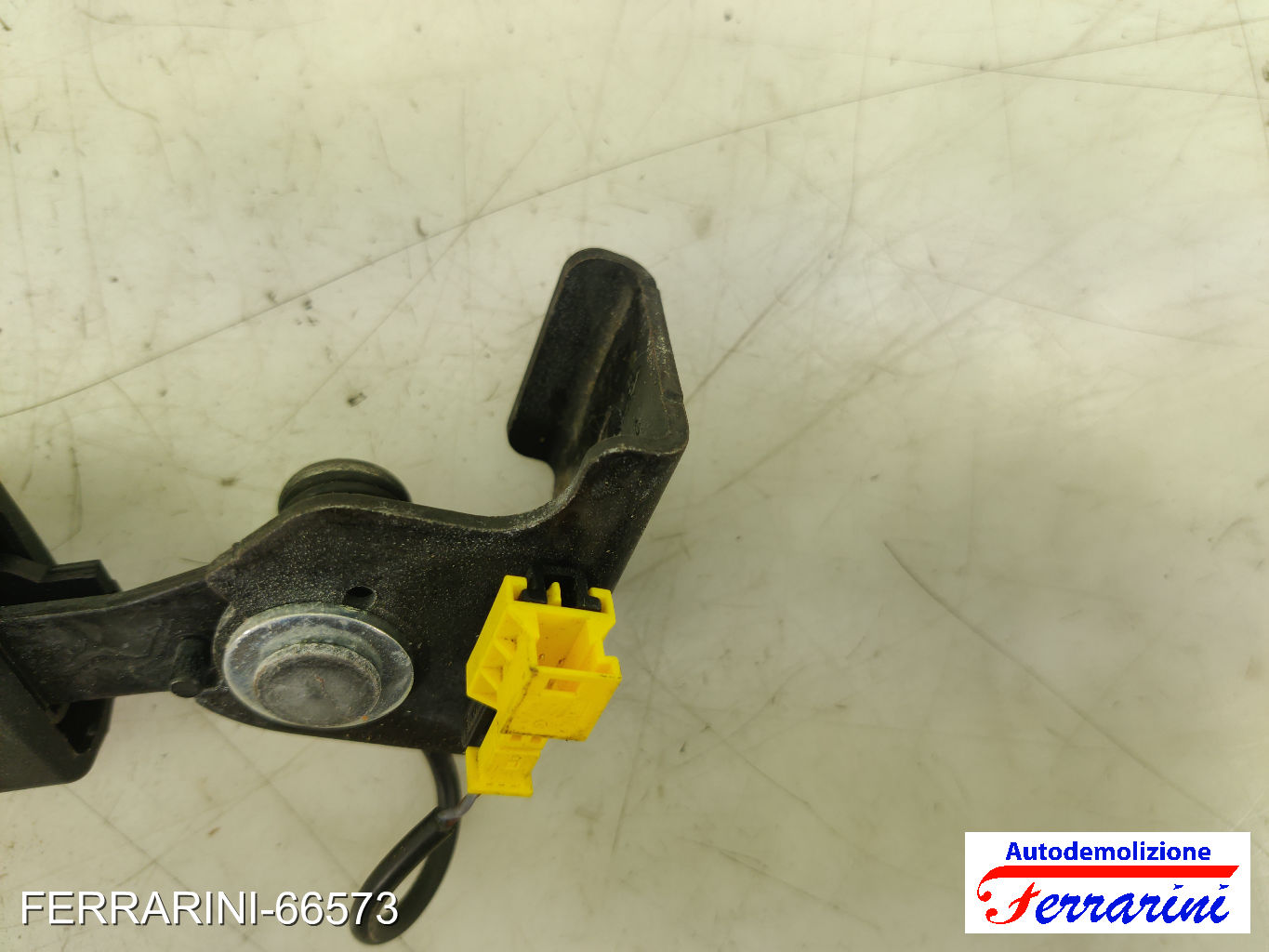 Aggancio Cintura Di Sicurezza MERCEDES CLASSE B W242, W246 2011-2014 sinistro