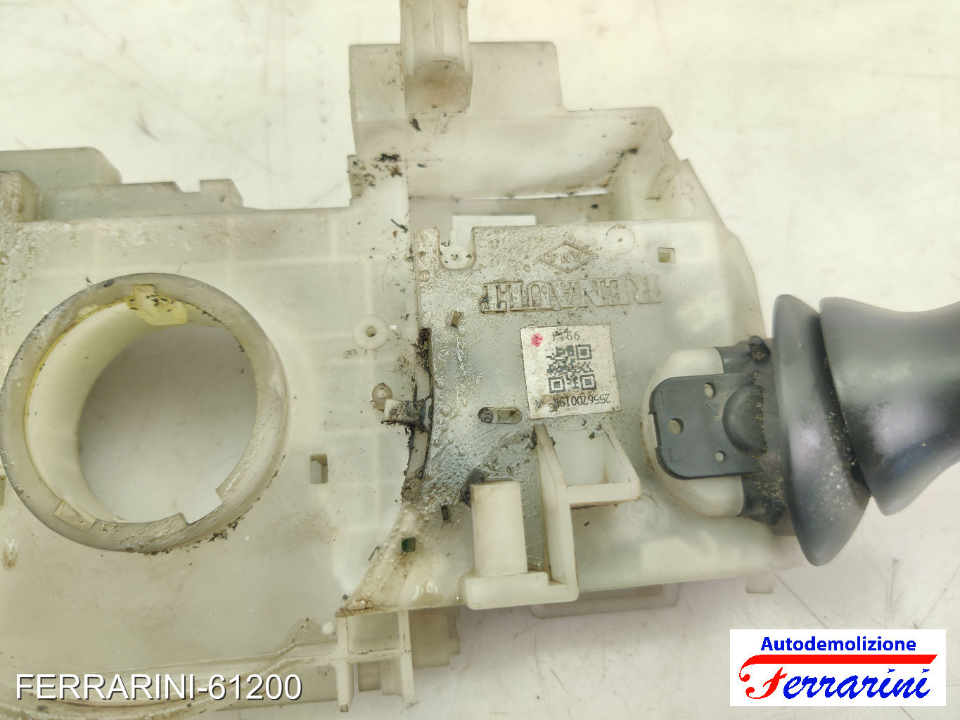 Devioluci RENAULT SCENIC 3 JZ0/1 2009-2023 255670019R, 255670042R, 2556700194