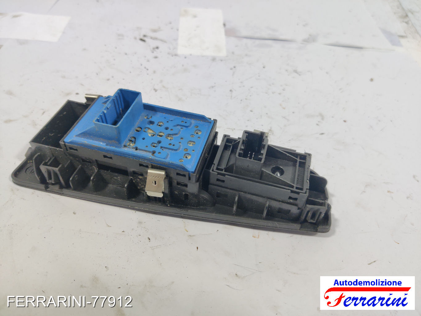 Pulsantiera Tastiera Alzavetro FIAT GRANDE PUNTO 199 2005-2010 sinistra, sx