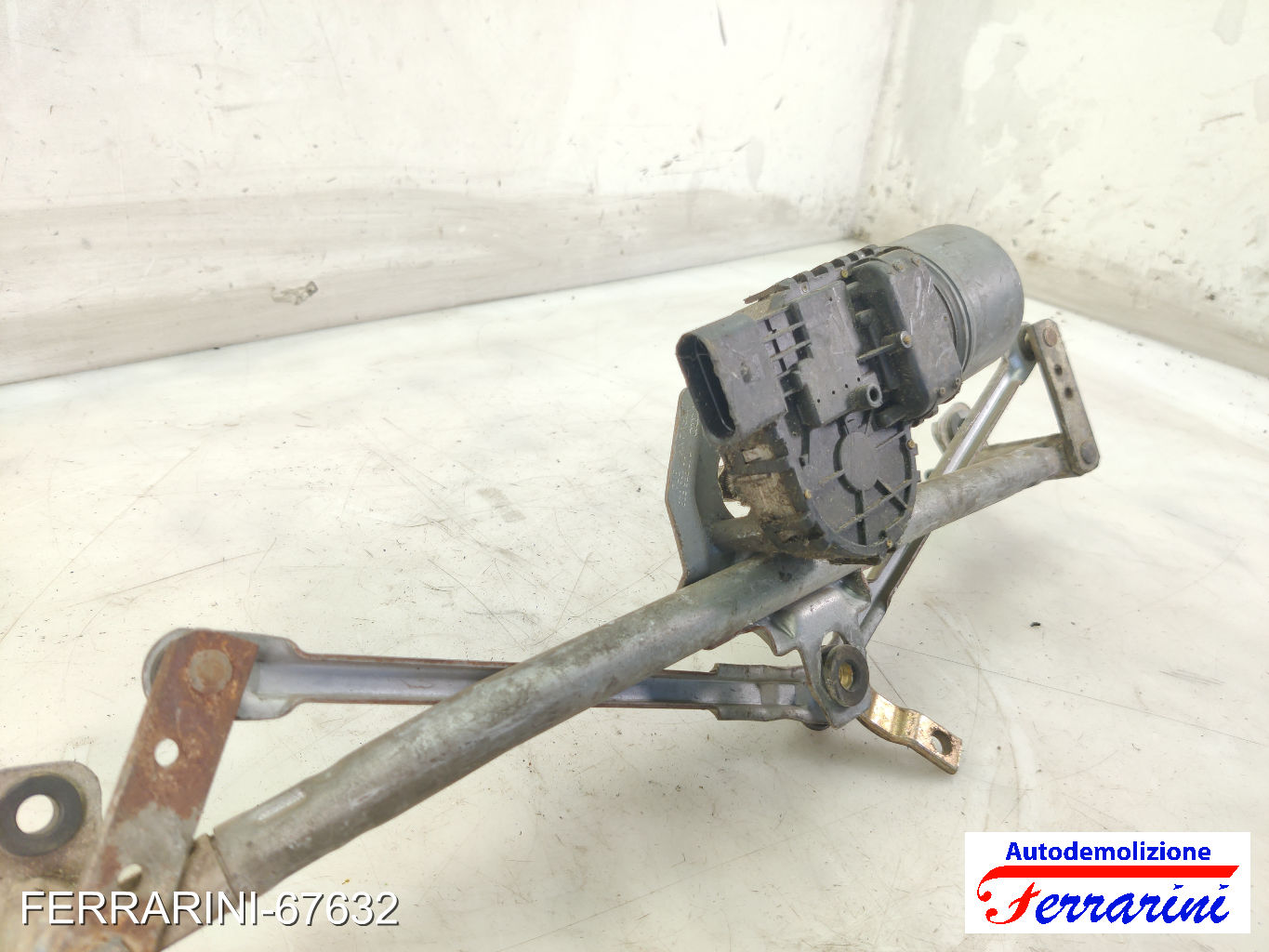 Spazzacqua Motorino Tergicristallo VW POLO 9A, 9N 2001-2007 anteriore, frontale 8