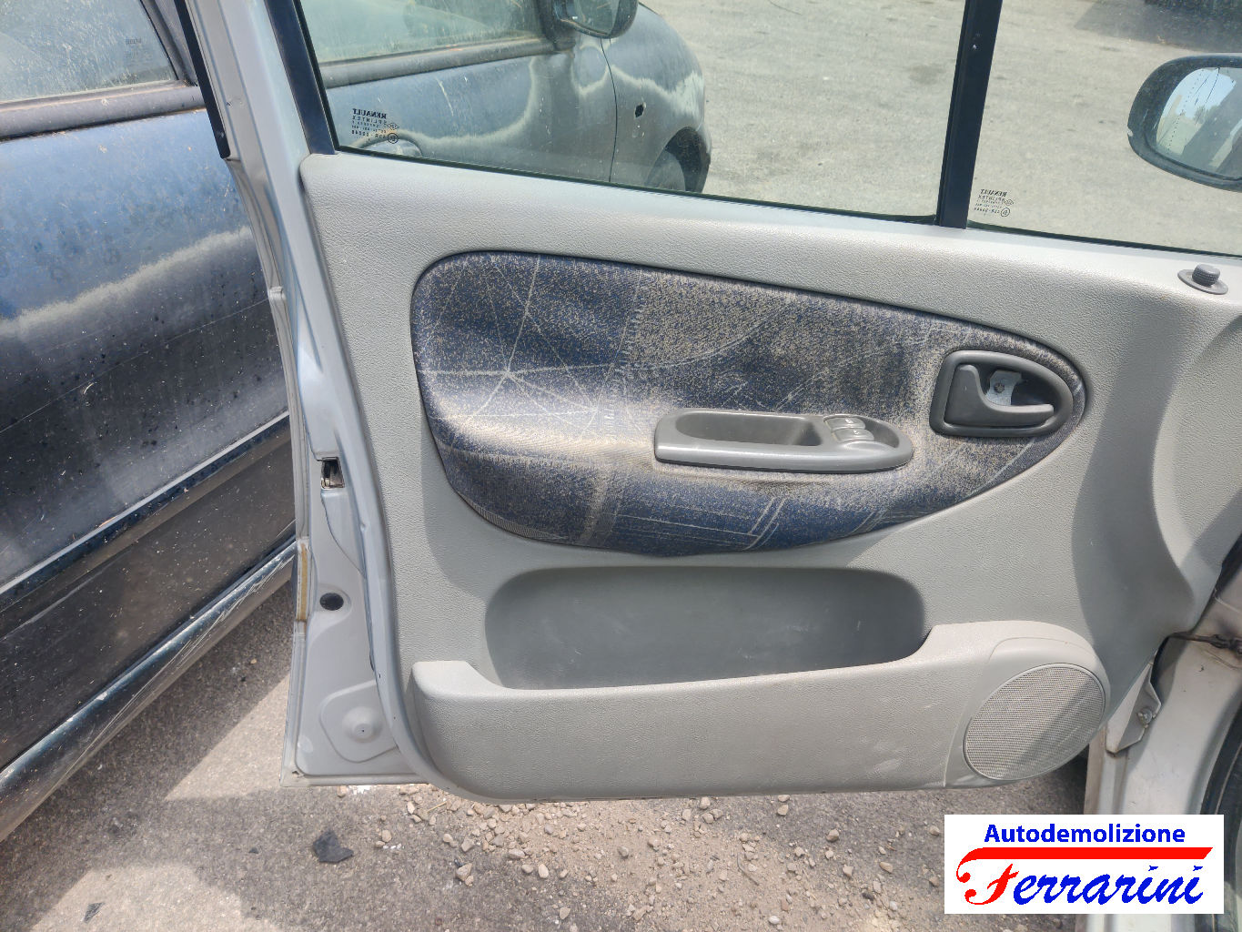 Renault Megane Scenic JA0/1 1.9 DTI 98CV 1997-1999