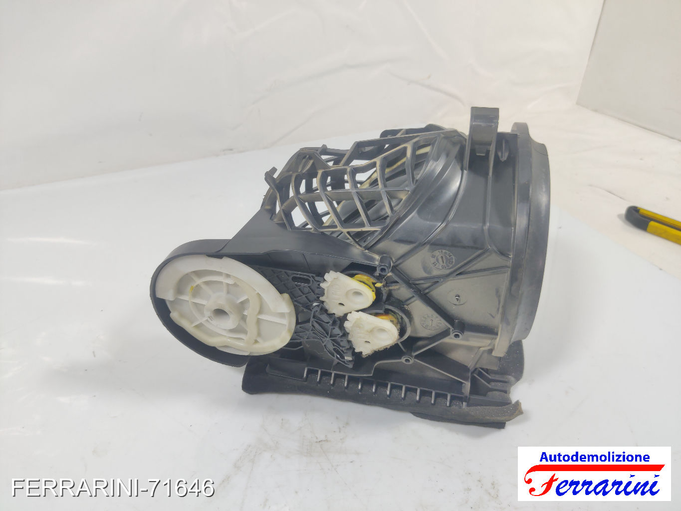 condotto aria centrale cruscotto FORD FOCUS 3 TURNIER 2010-2023 centrale, cent 7