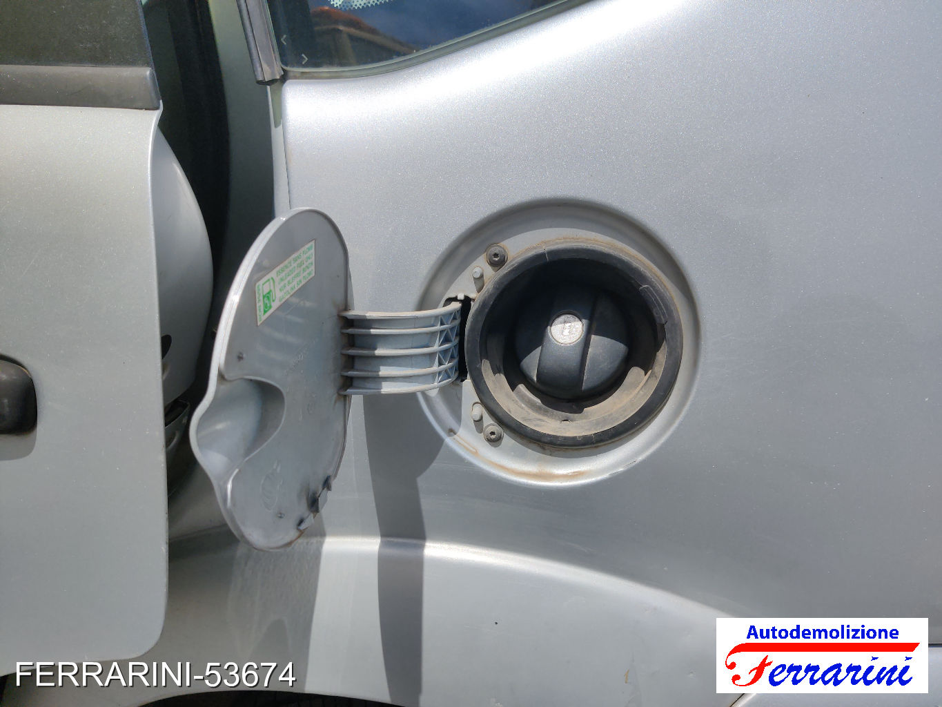 Sportellino Carburante