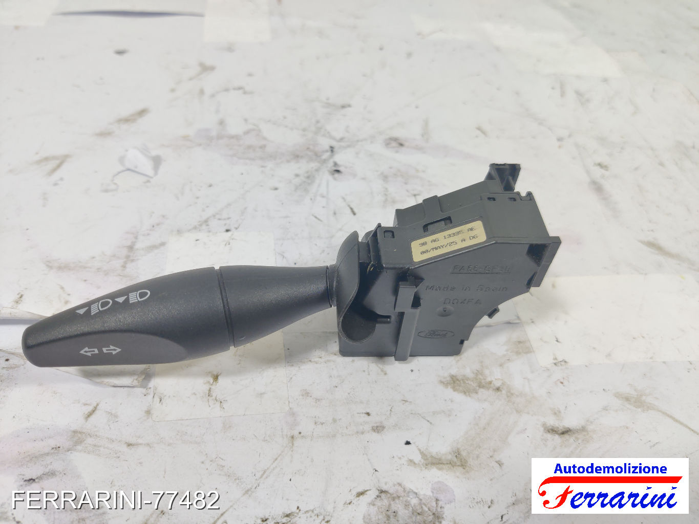 Leva Comando Luci Frecce FORD FOCUS SW DNW 1999-2004 98AG13335AE, 98AG13335AG