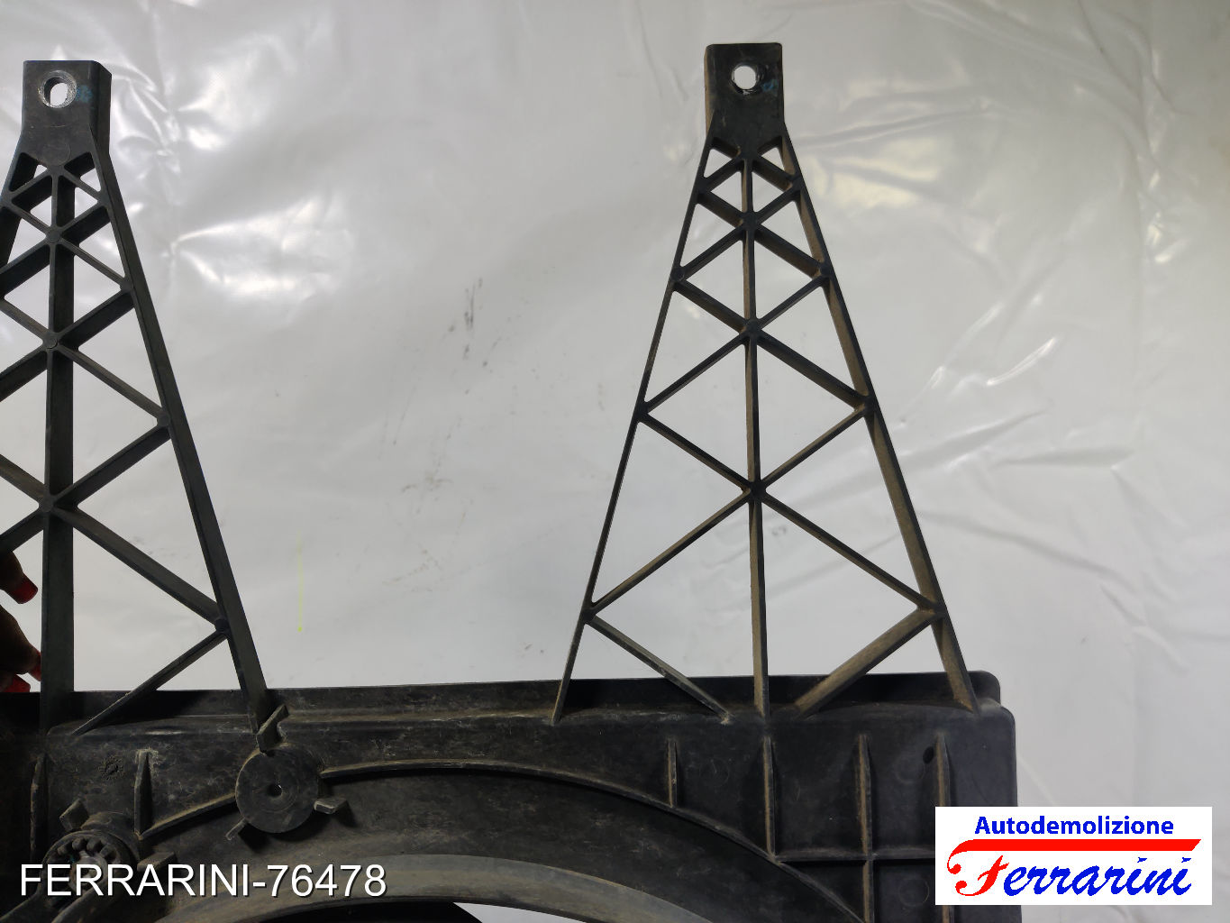 Ventola Radiatore Motore VW FOX 5Z1, 5Z3, 5Z4 1.2 2005-2011 6Q0121207L