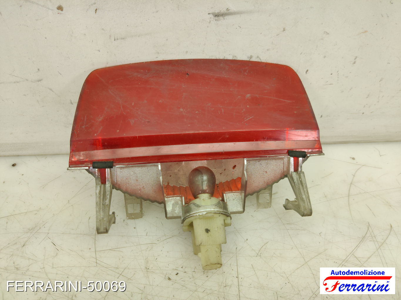Terzo Stop NISSAN MICRA 3 K12 2003-2010 26555AX720, 26550AX720 6