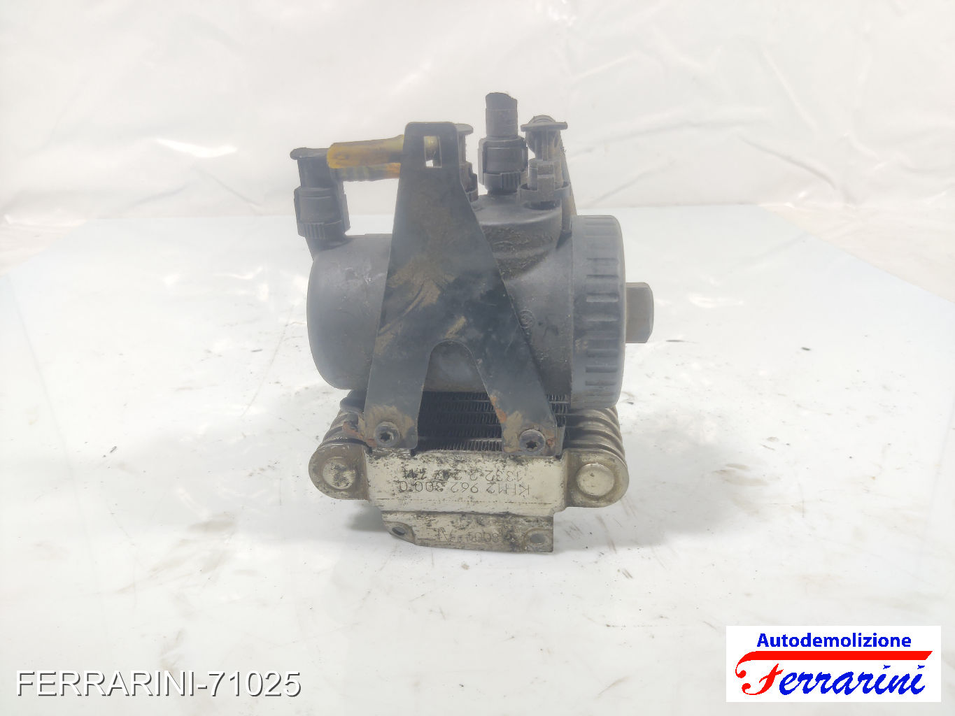 radiatore gasolio porta filtro BMW X5 E53 3.0D 2001-2003 13322247411 14