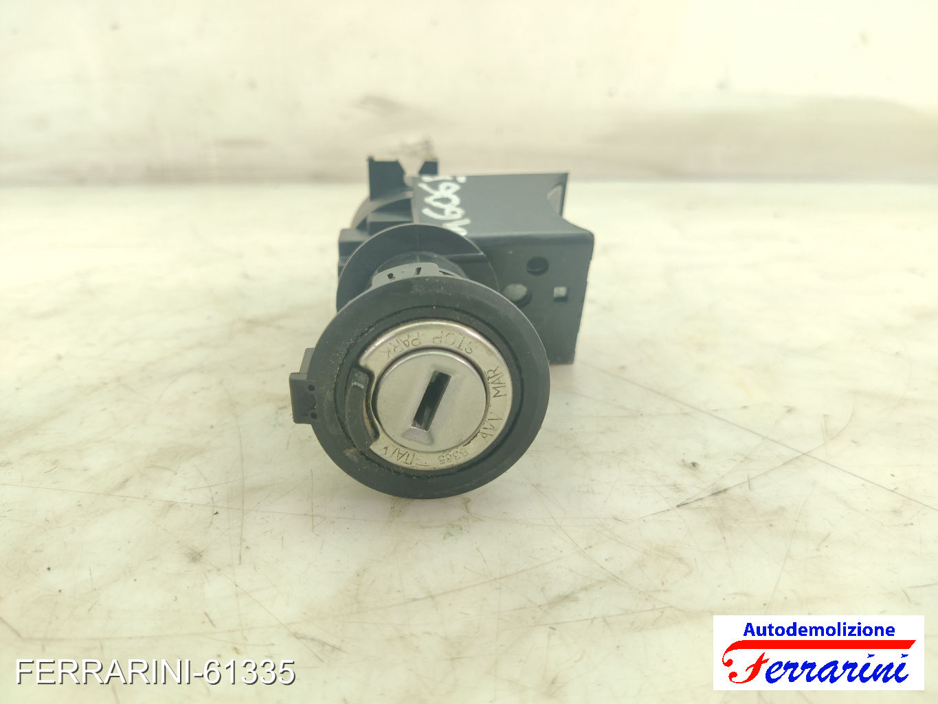 Bloccasterzo FIAT PUNTO 188 1999-2006 46753084, 46753083, 51794251 9