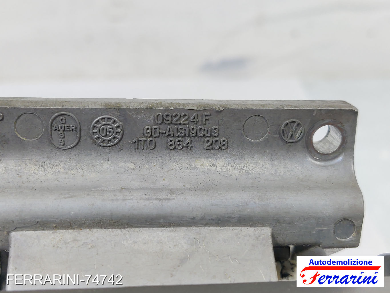 Bracciolo VW TOURAN 1T1, 1T2 2003-2010 1T0864208, 1TO864208, 09224F 6