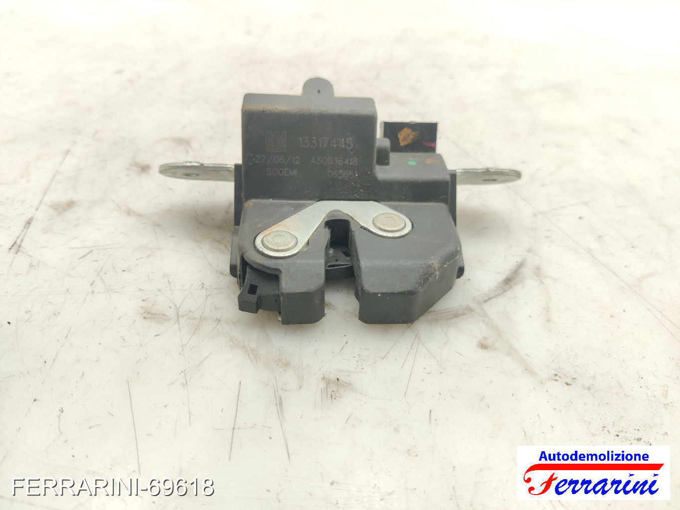 Chiusura Serratura Portellone OPEL MERIVA B S10 2010-2014 13317445, 39021416 7
