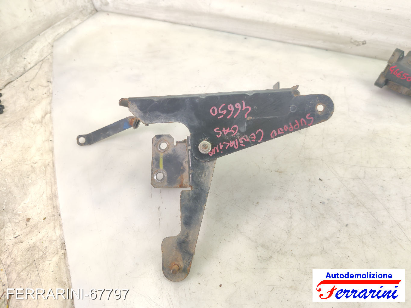 staffa supporto centralina ALFA ROMEO MITO 955 1.4 BI-FUEL 2009-2016 51829029