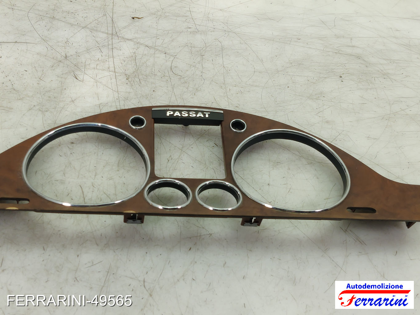 cornice contachilometri VW PASSAT VARIANT 3C5 2005-2009 sinistro, sx 3C1858335AQ