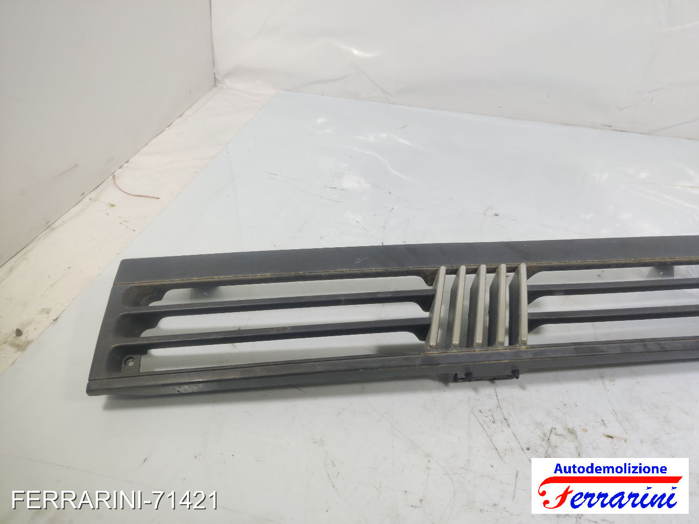 Griglia Anteriore FIAT PANDA 141 1992-1996 720633080, 7710208 7
