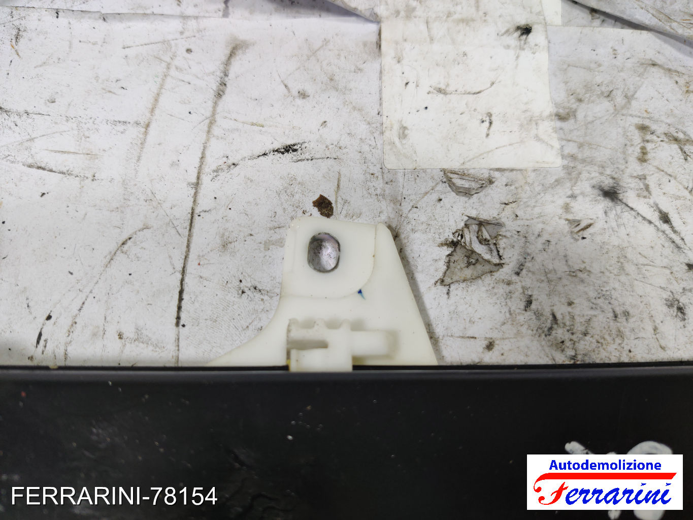 Alzavetro CHEVROLET SPARK M300 2010-2015 sinistro, sx, posteriore, post 95394100