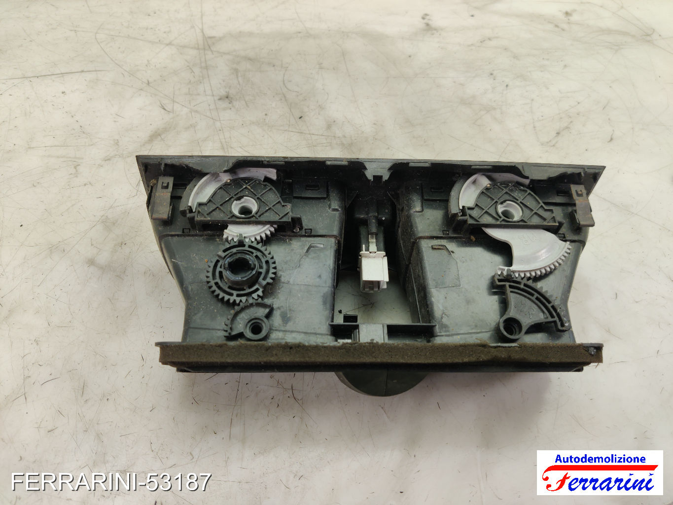 Bocchetta Areazione VW GOLF 6 5K1 2008-2013 anteriore, frontale centrale, ant 7
