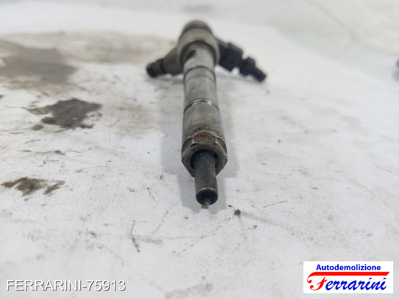 Iniettore VW CADDY 3 2CB, 2CJ, 2KB, 2KJ 2.0 SDI 2004-2010 9641742880, 0445110062 7