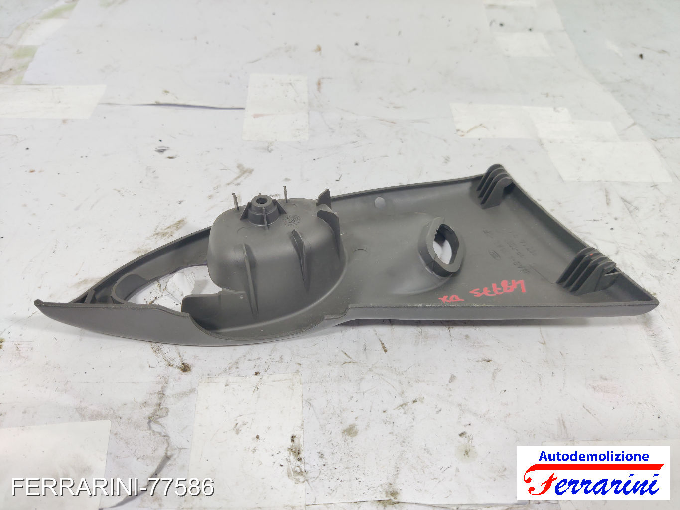 Maniglia Porta Interna FORD FOCUS SW DNW 1999-2004 destra, dx, posteriore, post