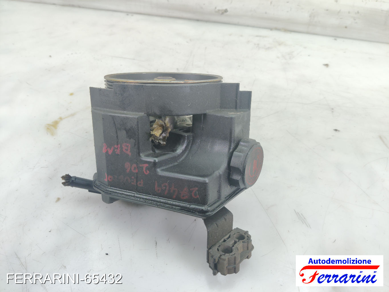 Pompa Servosterzo OPEL CORSA C X01 1.2 2000-2009 9636868880, 26079836, 260798366