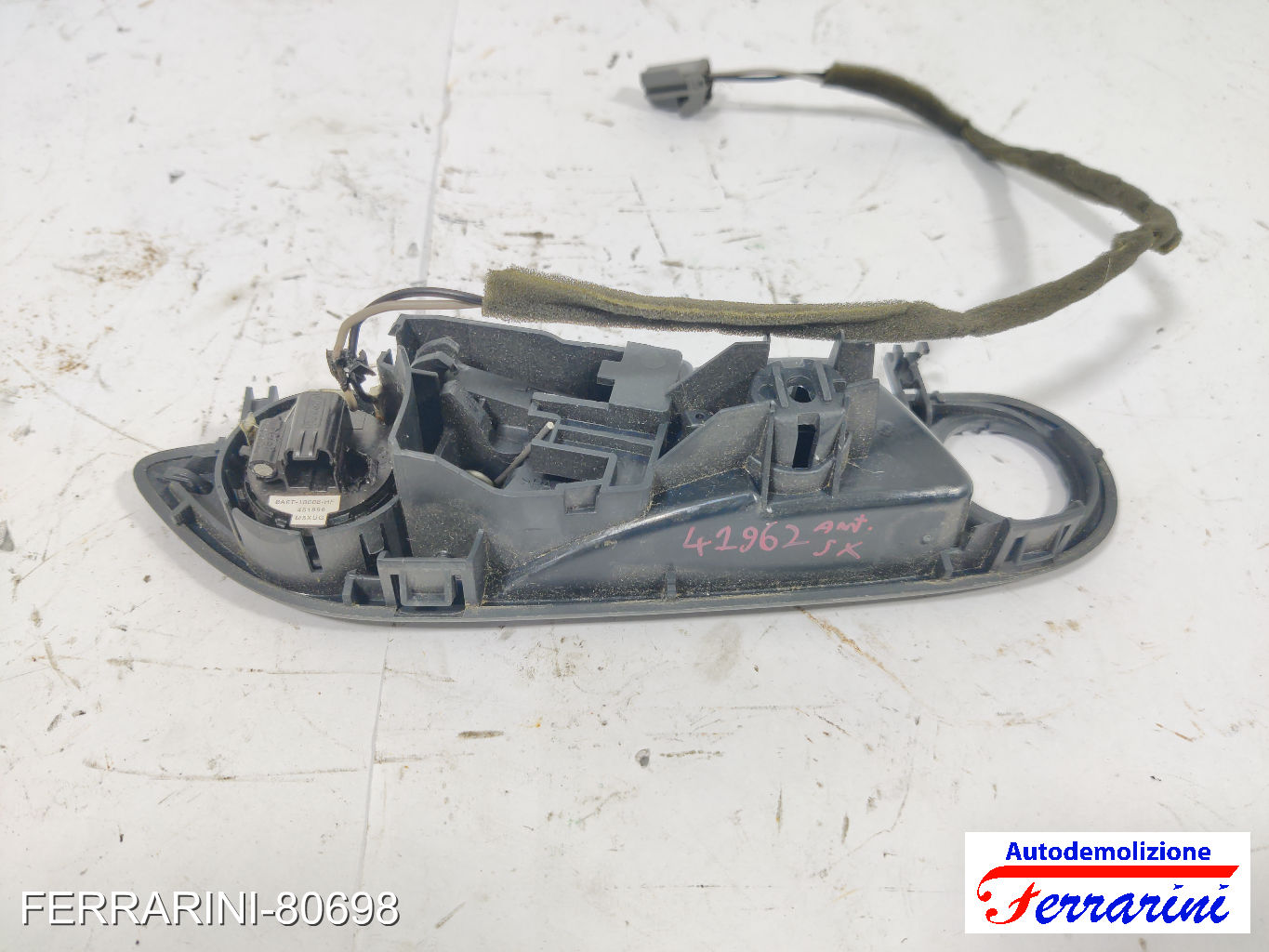 Maniglia Porta Interna FORD FIESTA 6 CB1, CCN 2008-2012 sinistra, sx, frontale