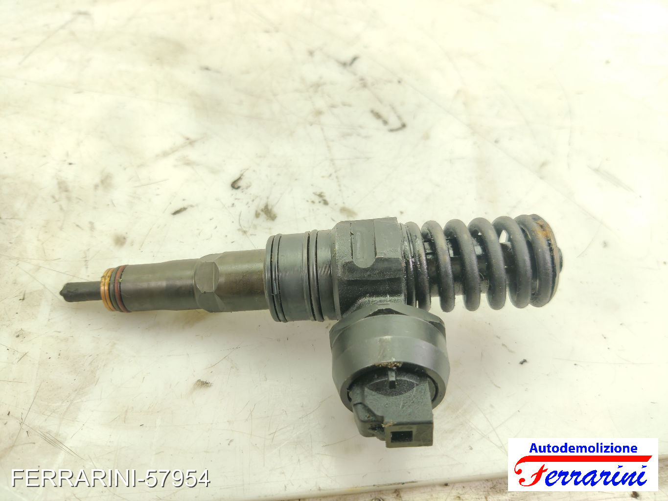 Iniettore VW PASSAT VARIANT 3C5 2.0 TDI 2005-2009 038130073BQ, 0414720302 6
