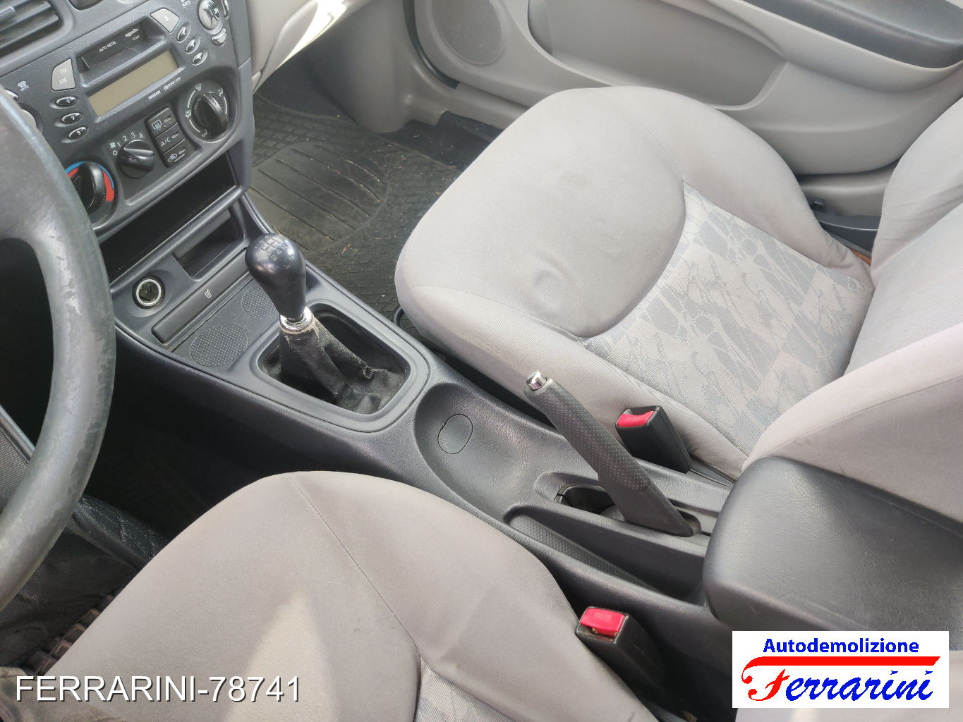 Nissan Almera 2 21