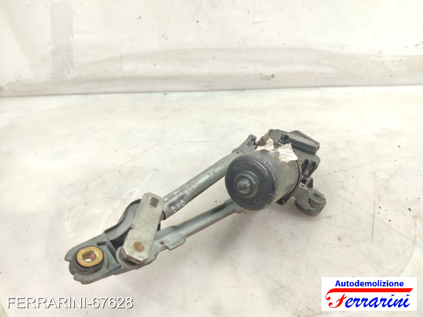 Spazzacqua Motorino Tergicristallo PEUGEOT 107 PM, PN 2005-2014 anteriore