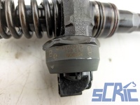 Iniettore AUDI A4 8E+02 1.9 TDI 2000-2004 038130073AR, 36130073AX, 038130079FX