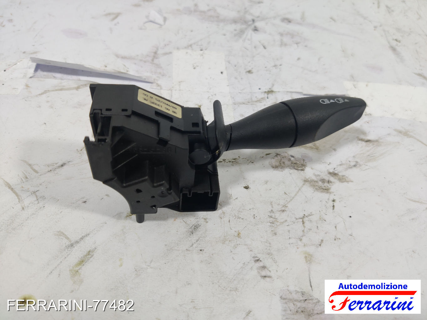 Leva Comando Luci Frecce FORD FOCUS SW DNW 1999-2004 98AG13335AE, 98AG13335AG
