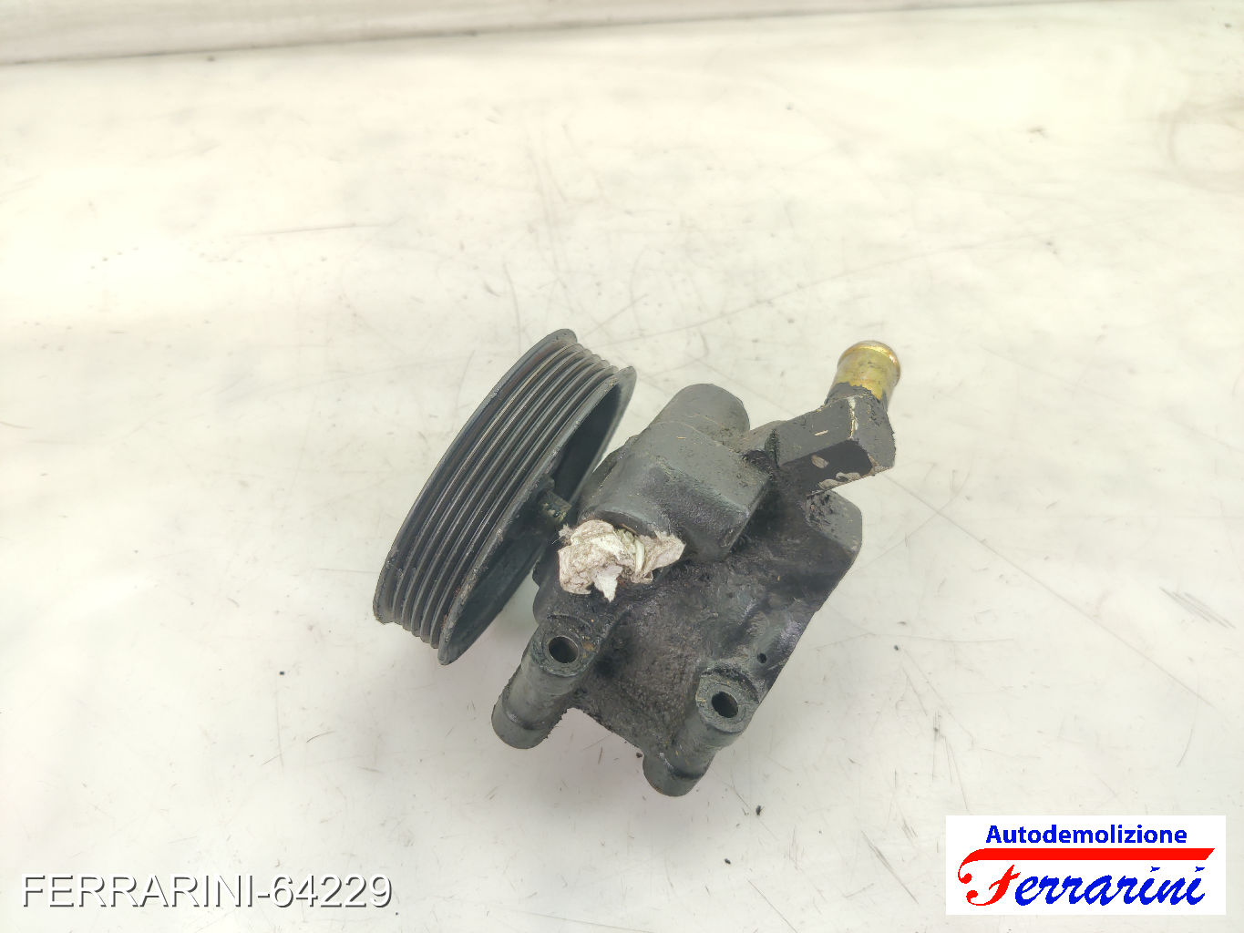 Pompa Servosterzo FORD FIESTA 5 JD, JH 1.4 16V 2001-2008 1062489, 1416165