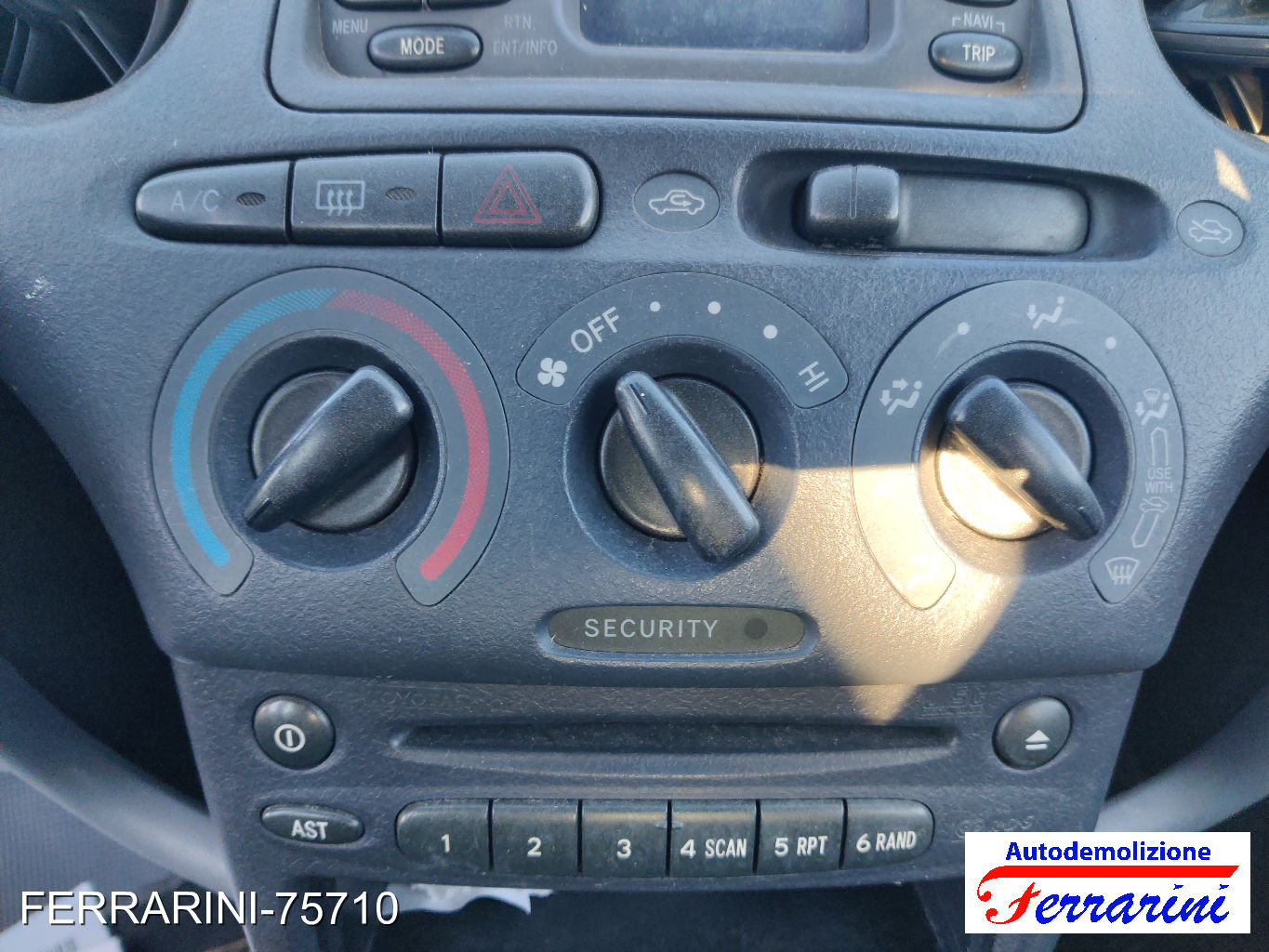 Toyota Yaris 22